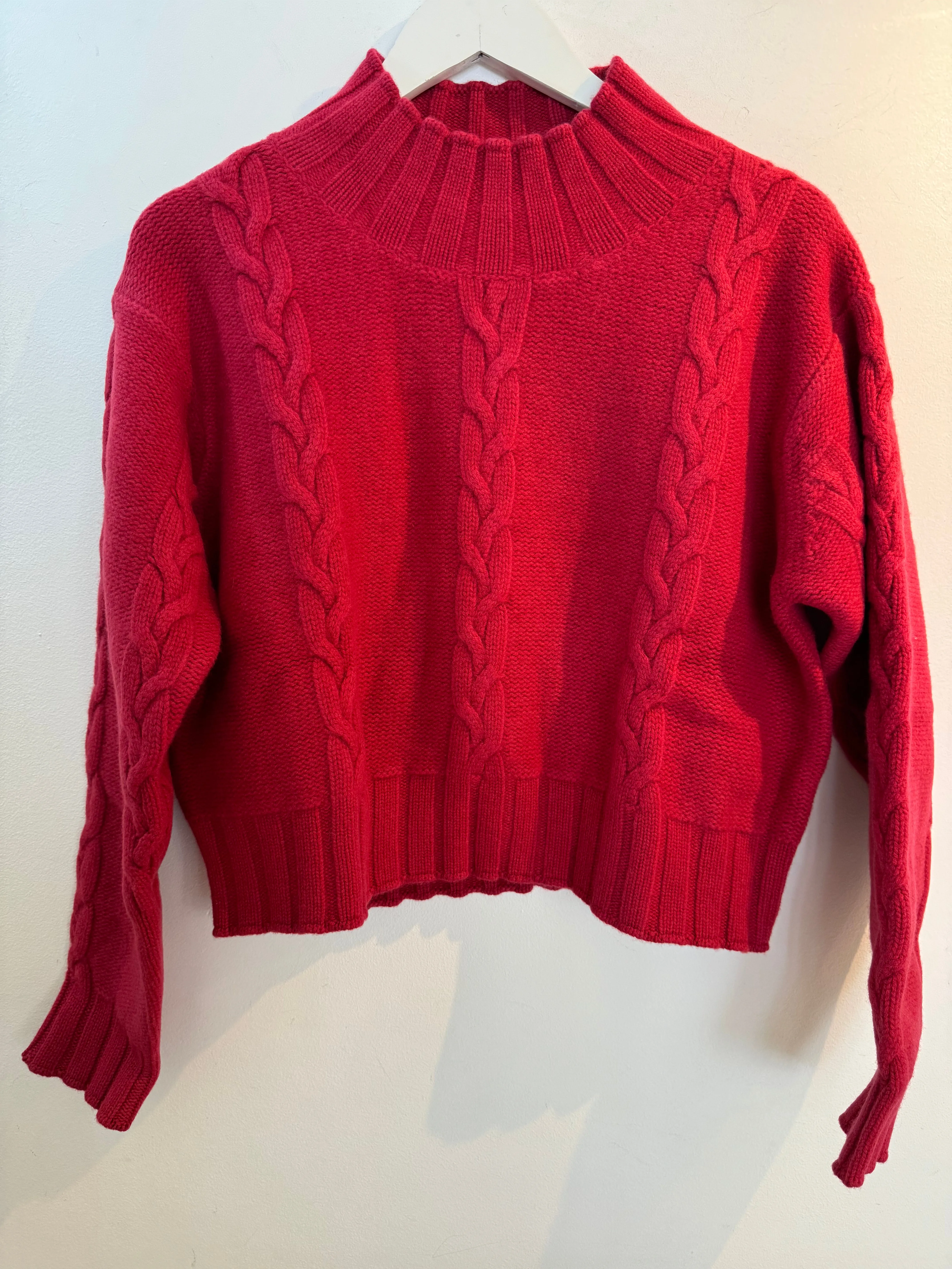 Cash Ca England Ruby Chunky Cropped Cable Sweater