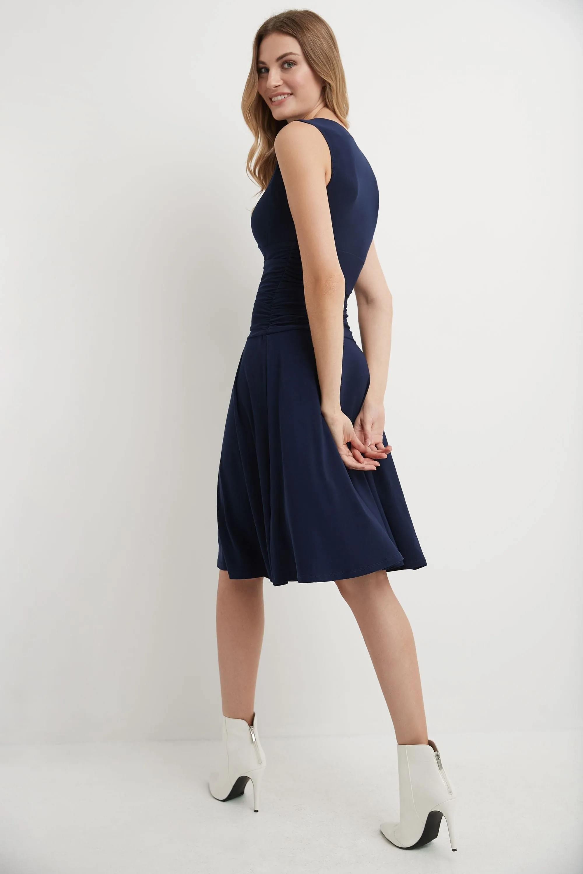 Form-Fitting Sleeveless Dress with Tummy Control